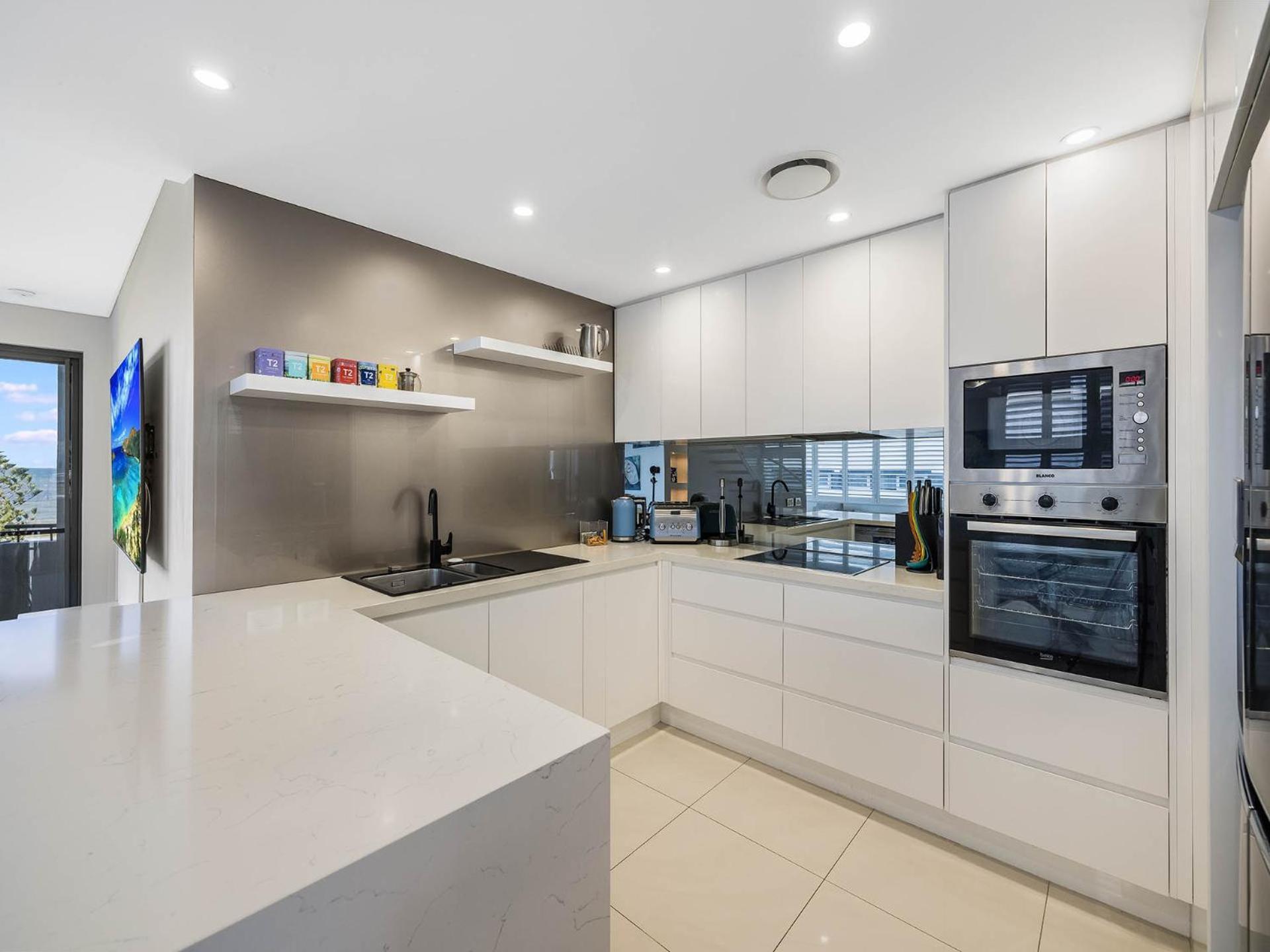 Meridian Alex Beach Apartments Alexandra Headland Esterno foto
