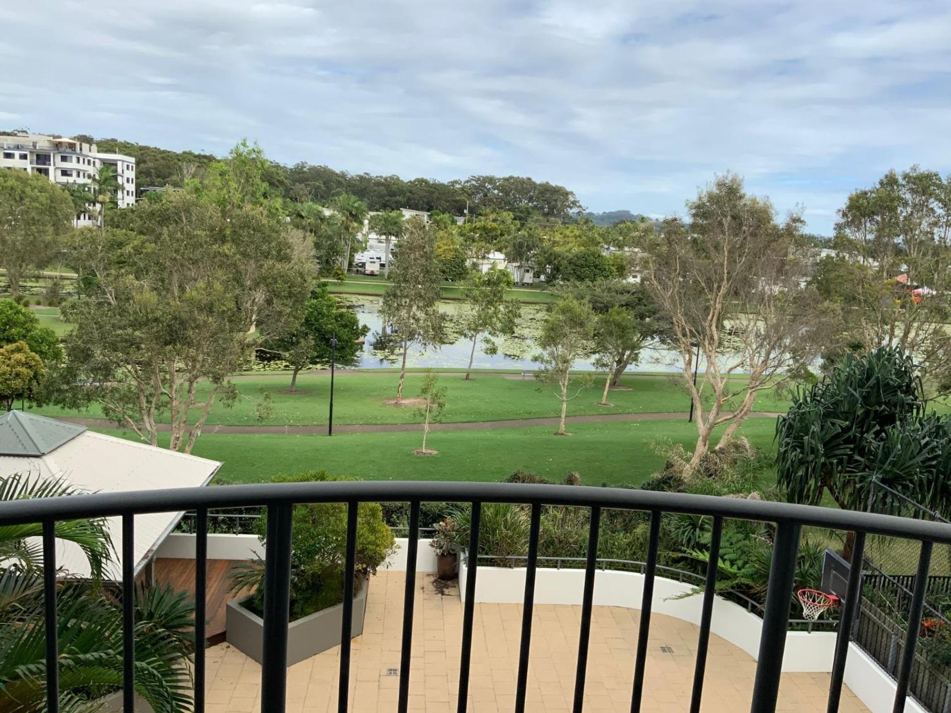 Meridian Alex Beach Apartments Alexandra Headland Esterno foto